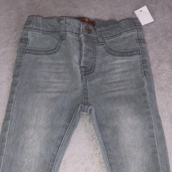 7 for all mankind, baby girl set, size 12 months - Picture 8 of 10